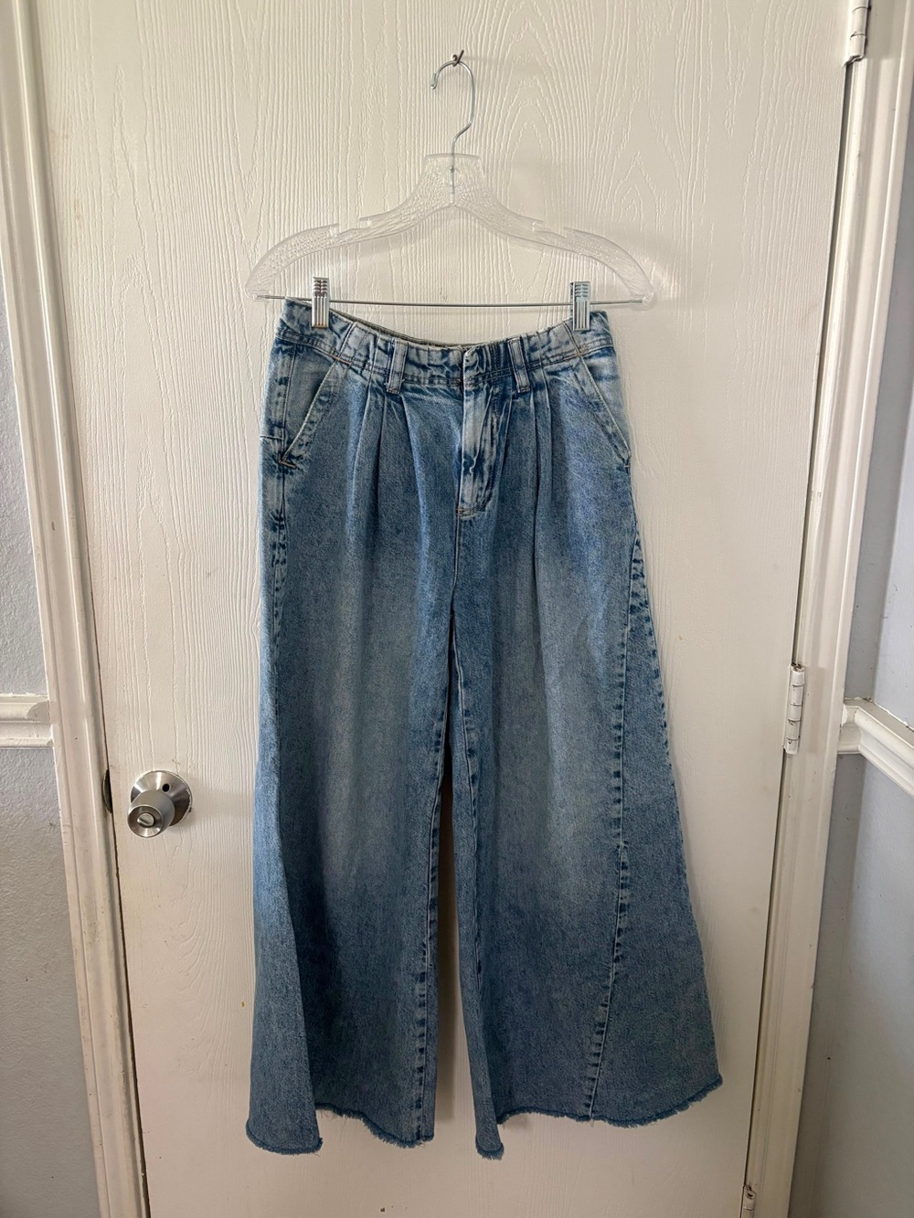 We the free  high rise wide leg pleated front Equinox Denim Troursers jean